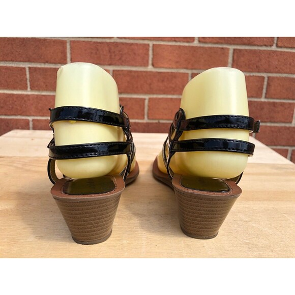 Madden GirL Wafflee  Black Synthetic Gold buckle Wedged Heels Sandals size 7.5 - Picture 6 of 8